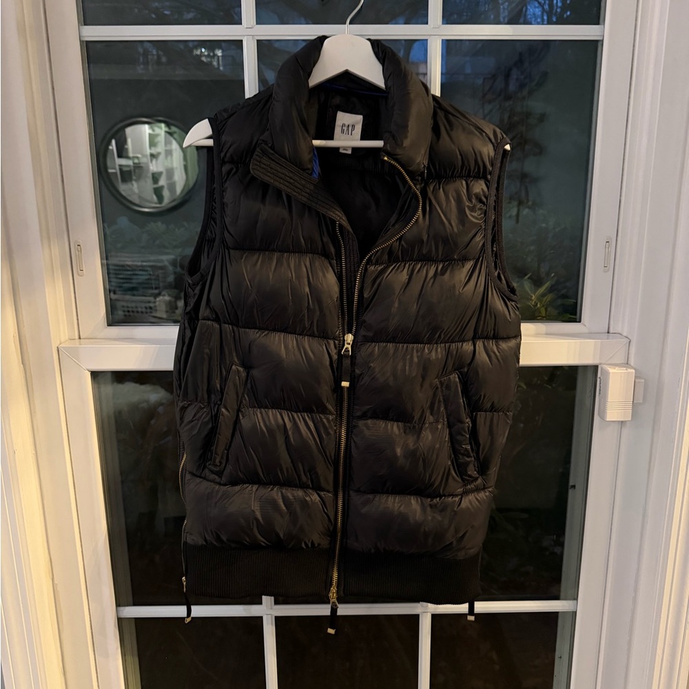 GAP Black Quilted Vest